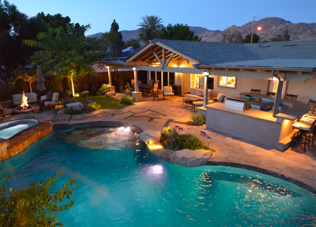 SUMMERSET CASUAL Denver Hot Tubs